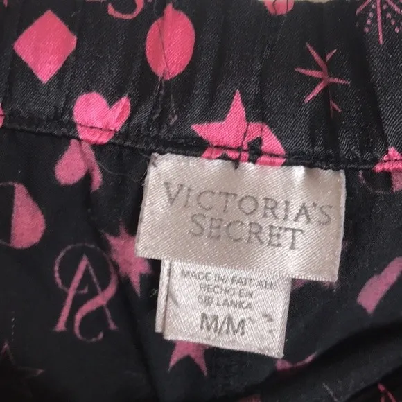 Victoria’s Secret ladies pink and black hearts and stars pajamas set size medium - Image 12