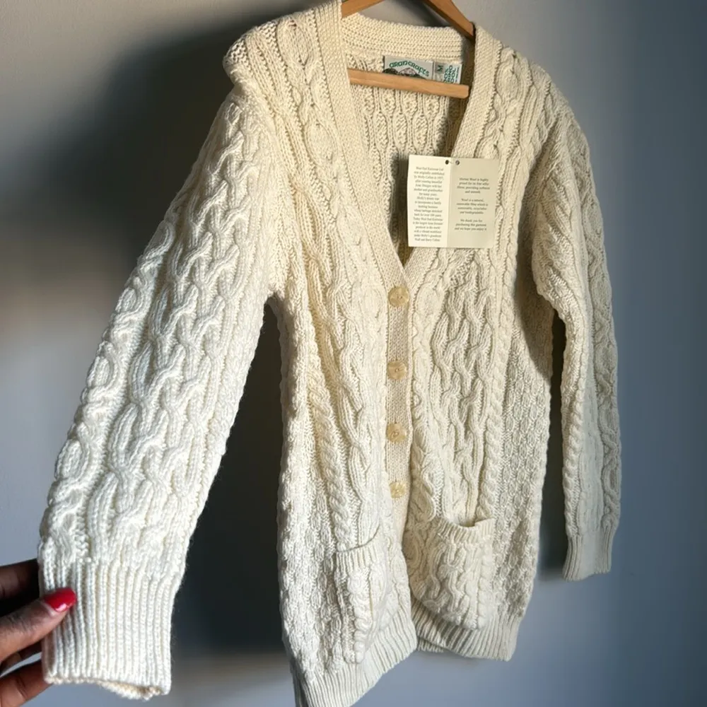NEW Aran Crafts merino wool cable knit cardigan Size Medium - Image 6