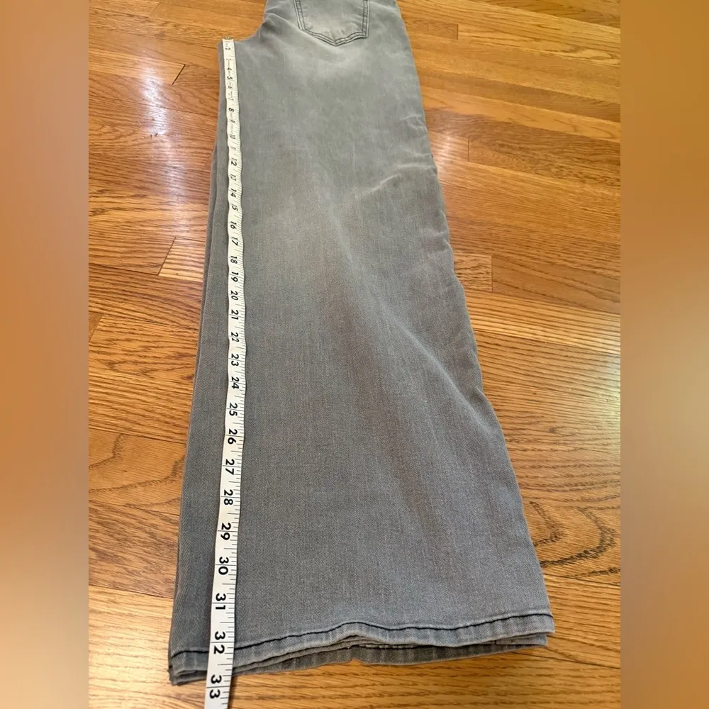 Wide Leg high waist stretchy Jeans in gray size 7 - Image 9