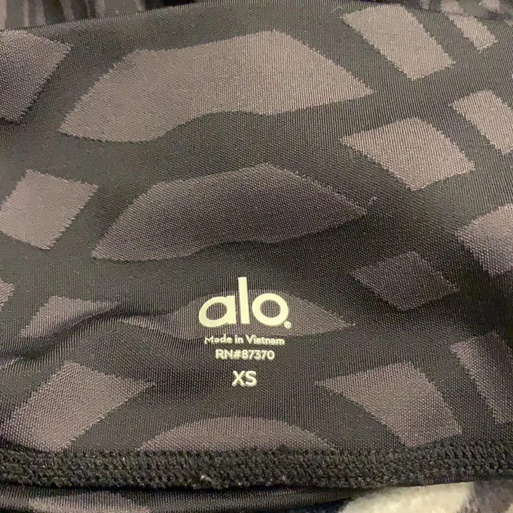 Nwot Alo Yoga Arches high waist airbrush leggings - Image 5