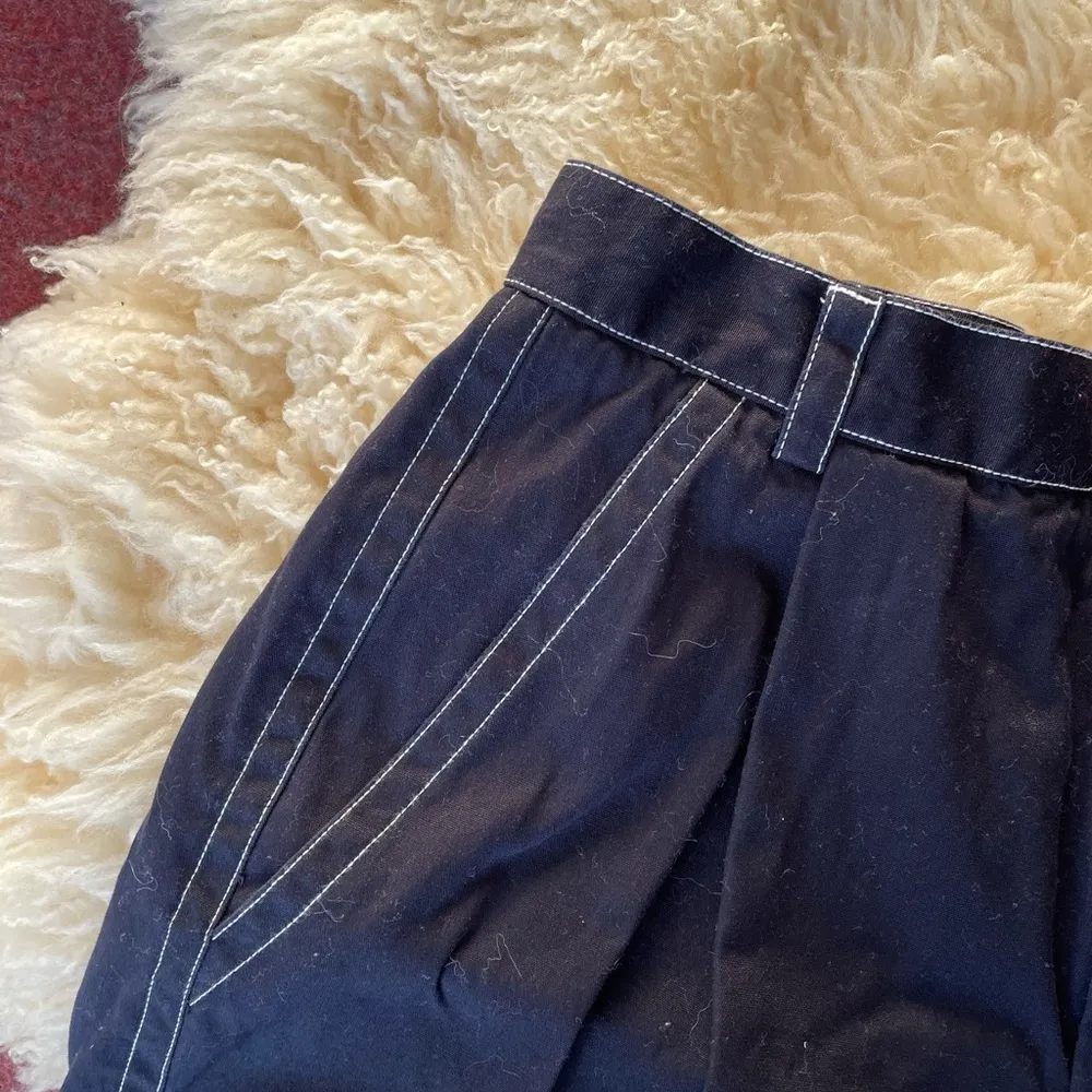 Vintage High Rise Pleated Shorts Ellen Tracy Company Black Vintage Shorts - Image 5