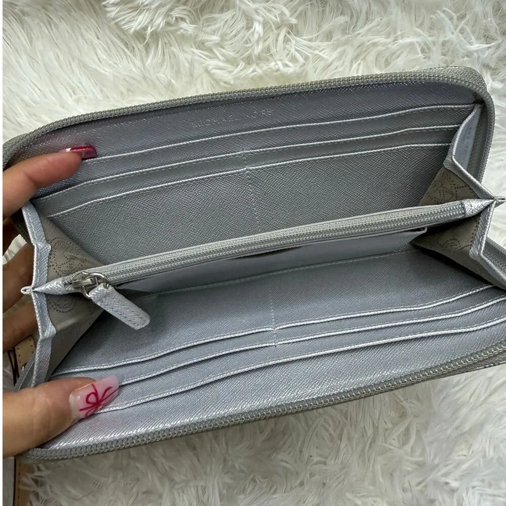 Michael Kors  Signature Metallic Cream and Silver Wallet - Image 7