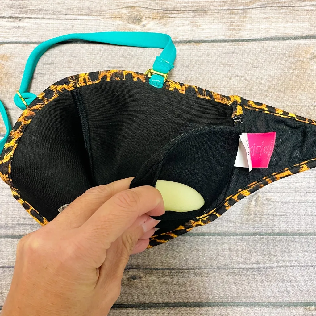 B Swim D Cup Rawr Uniwire Underwire Bikini Top NWT Leopard Teal Removable Straps Tan Size L - Image 8