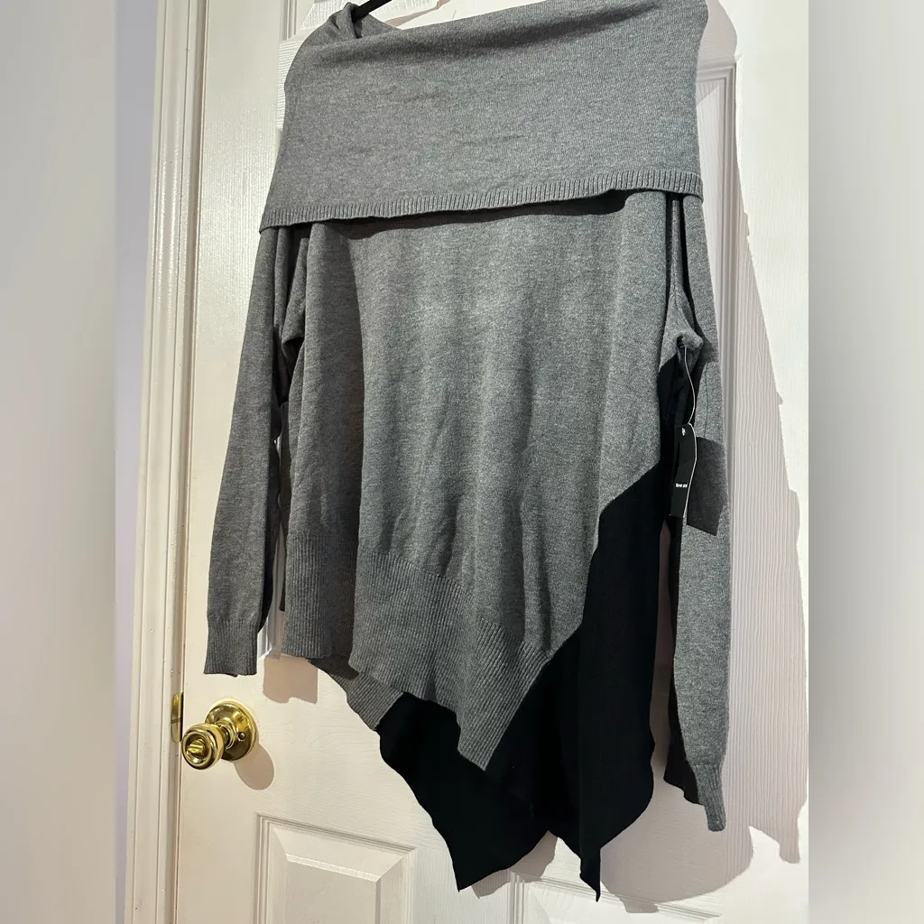 NWT Verve Ami Gray and Black Off-Shoulder Sweater 2X - Image 4