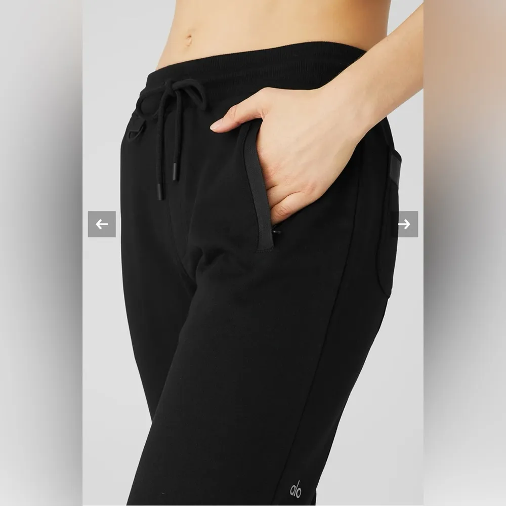 NWT Alo Yoga Nomadic Sweatpants in Black Front & Back Pockets Size S - Image 3