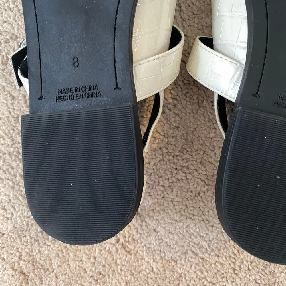 Old Navy Cream Snake Pointed Toe Buckle Flats Size 8 - Image 6