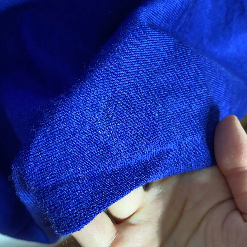 Eileen Fisher fine merino pocketed jersey pullover in blue purple color size M - Image 9