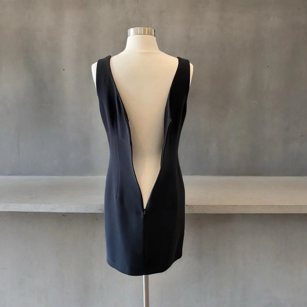 BCBG Max Azria Paris Sleeveless V-Neck Empire Mini Cocktail Dress With Low Back - Image 9