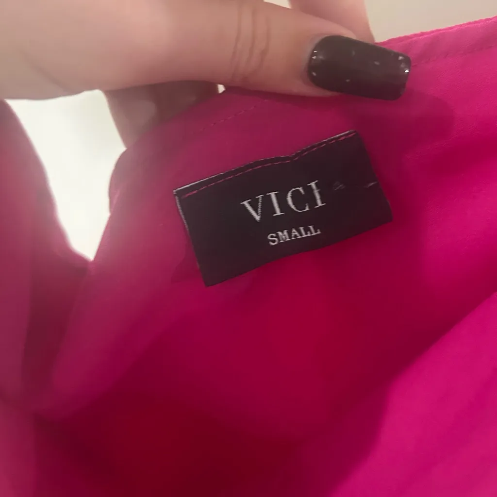 VICI Fuchsia One-Shoulder Draped Mini Dress Size Small - Image 5