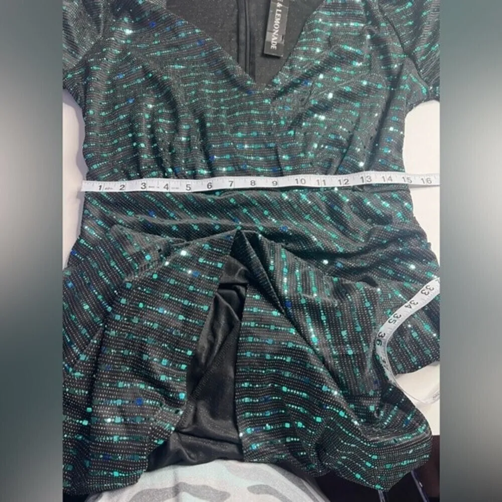 Love & lemonade dark green dress curve Deep V neck wrap sequin long sleeves 1XL Size undefined - Image 5