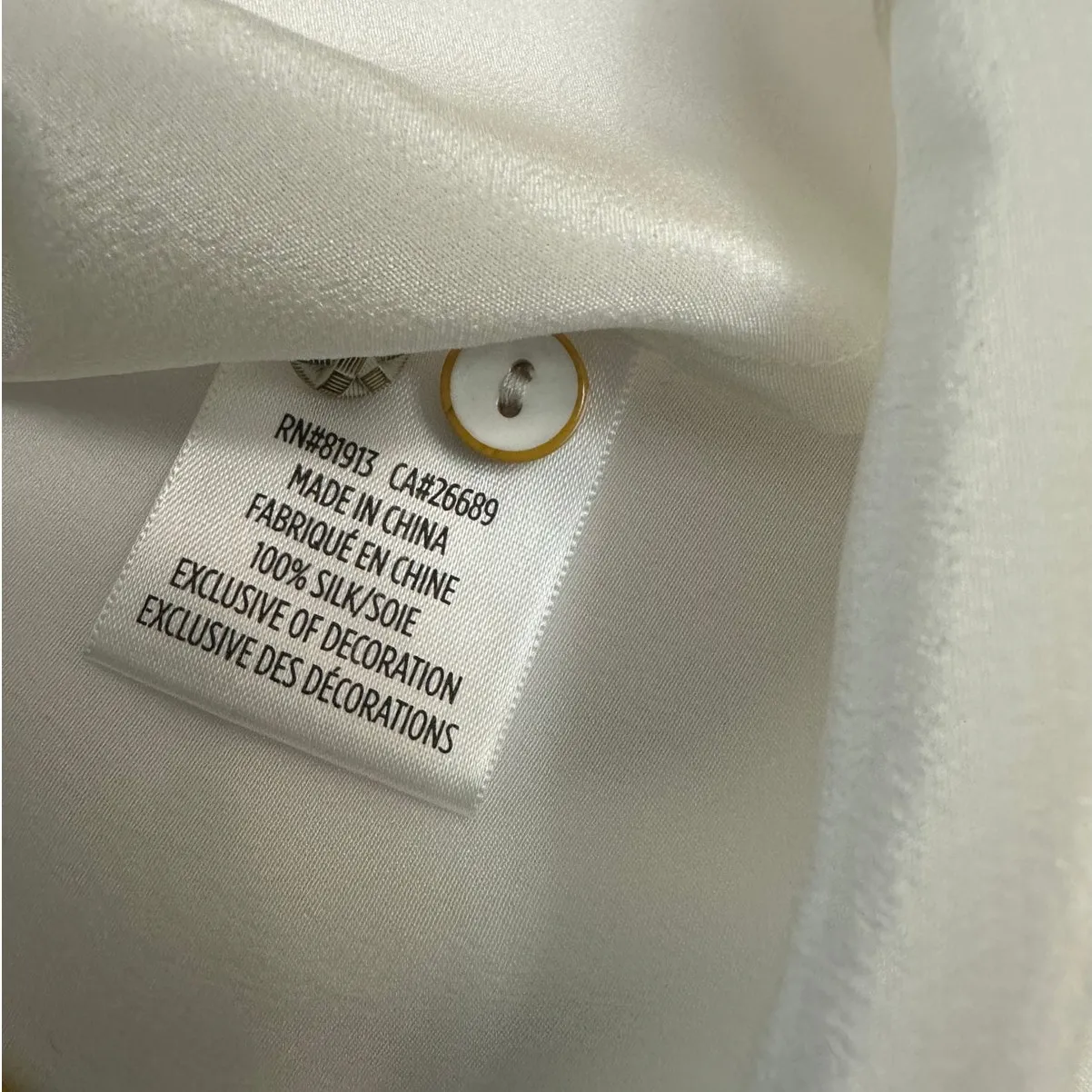 Robert Graham Silk Blouse - Image 6