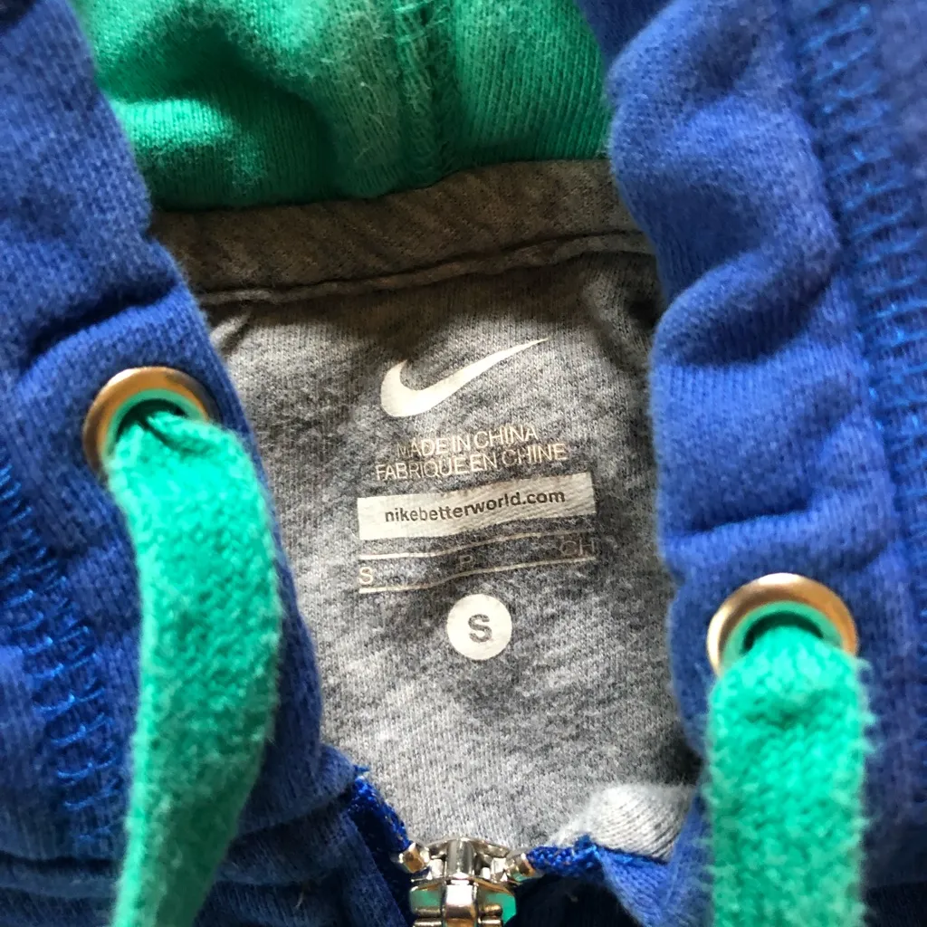 Nike zip-up hoodie size S‎ - Image 2