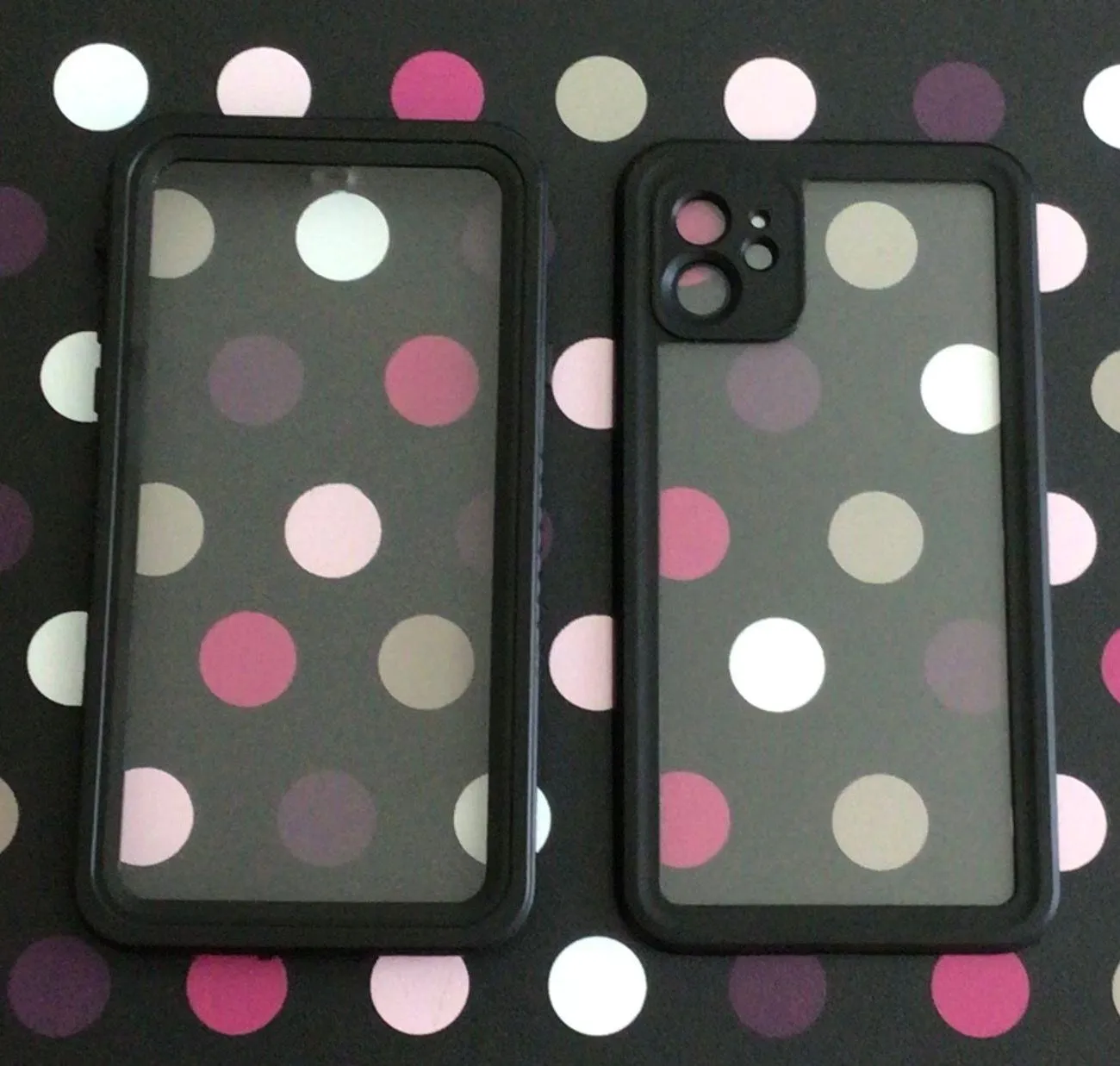 Black iPhone 11 Waterproof Case - Image 3