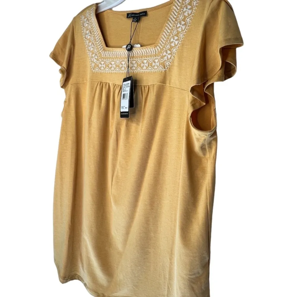 Adrianna Papell Top nwt‎ - Image 3