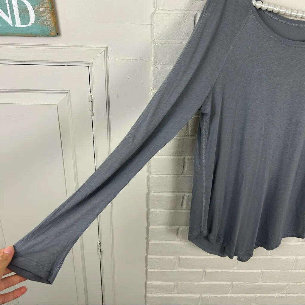Lululemon Grey Casual Long Sleeve Top - Image 4