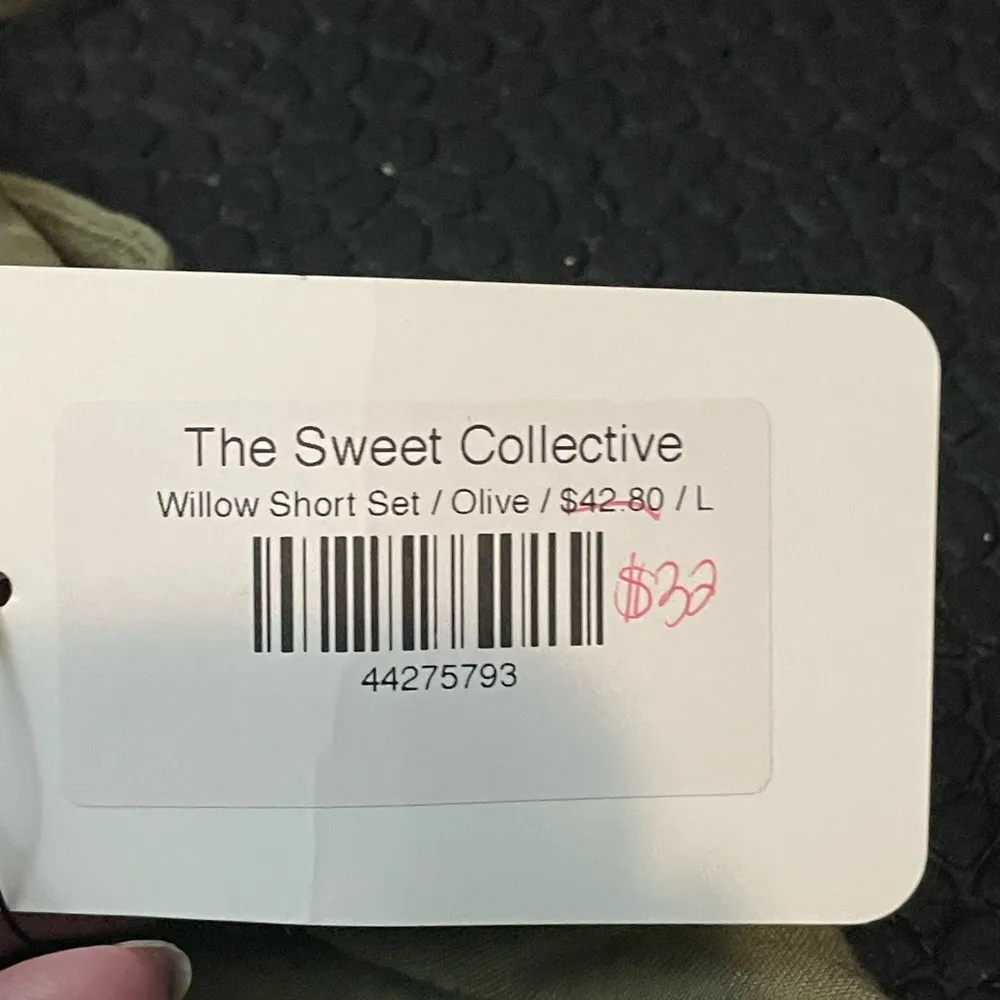 Sweet collective crop top and shorts outfit size large NWT‎ Green - Image 3