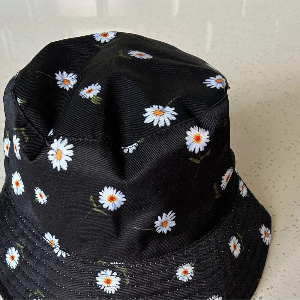 Alice + Olivia  Reversible Daisy Print And White - Image 7