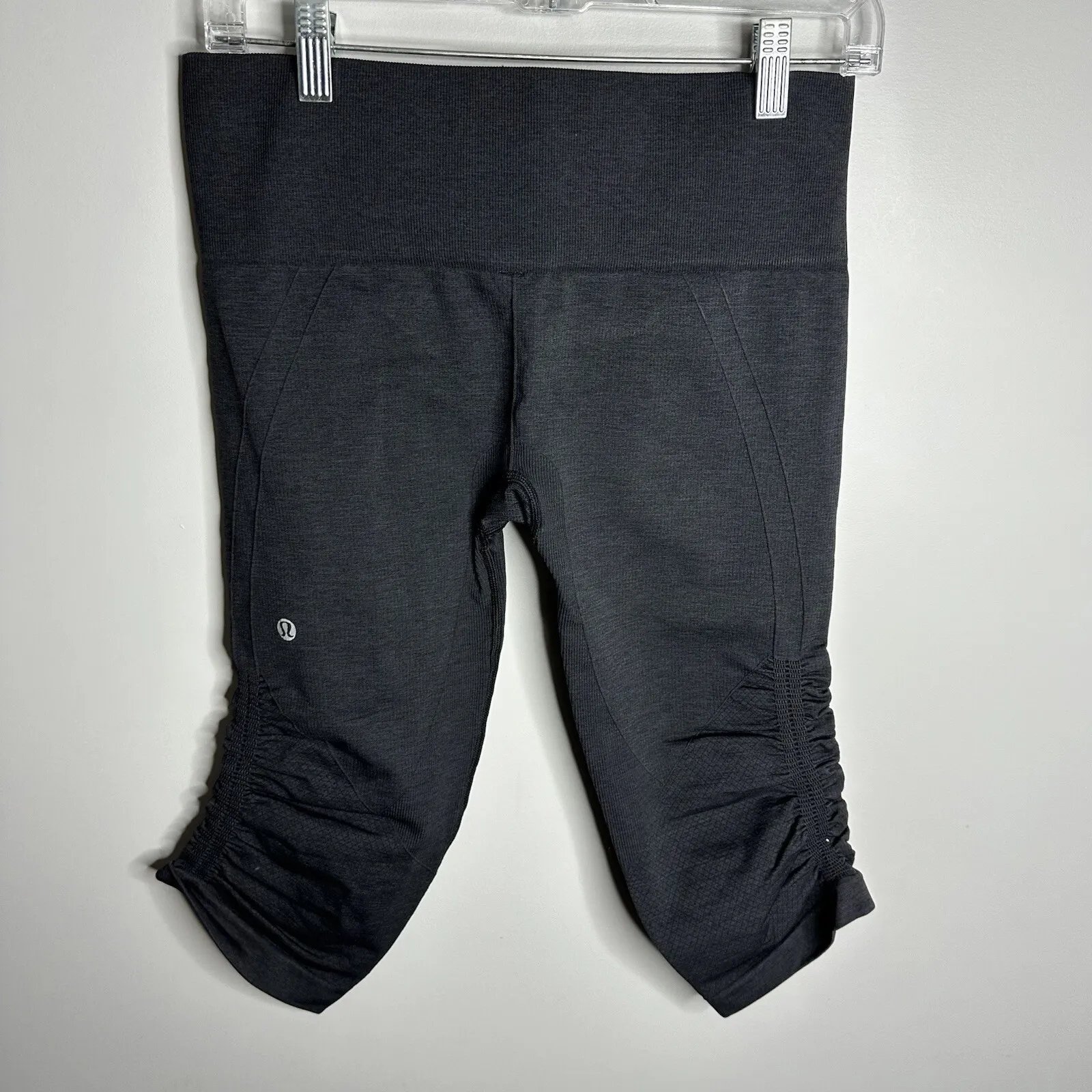 Women's Lululemon Size 8 In The Flow Cropped Leggings Scrunch High Rise‎ - Image 3