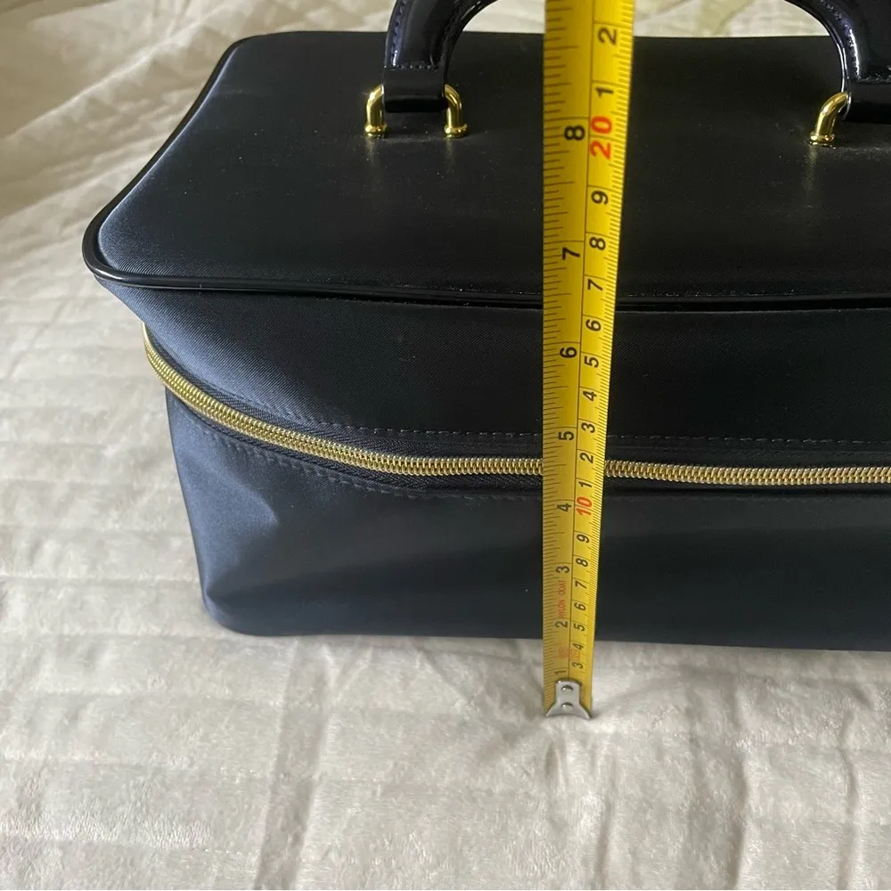 Estée Lauder Navy Blue Matte w Shiny Handle Large Makeup Bag New w Gold Accents - Image 9