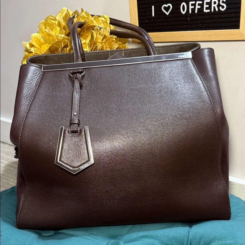 Fendi 2jours Dark Brown Large Leather Tote - Image 2