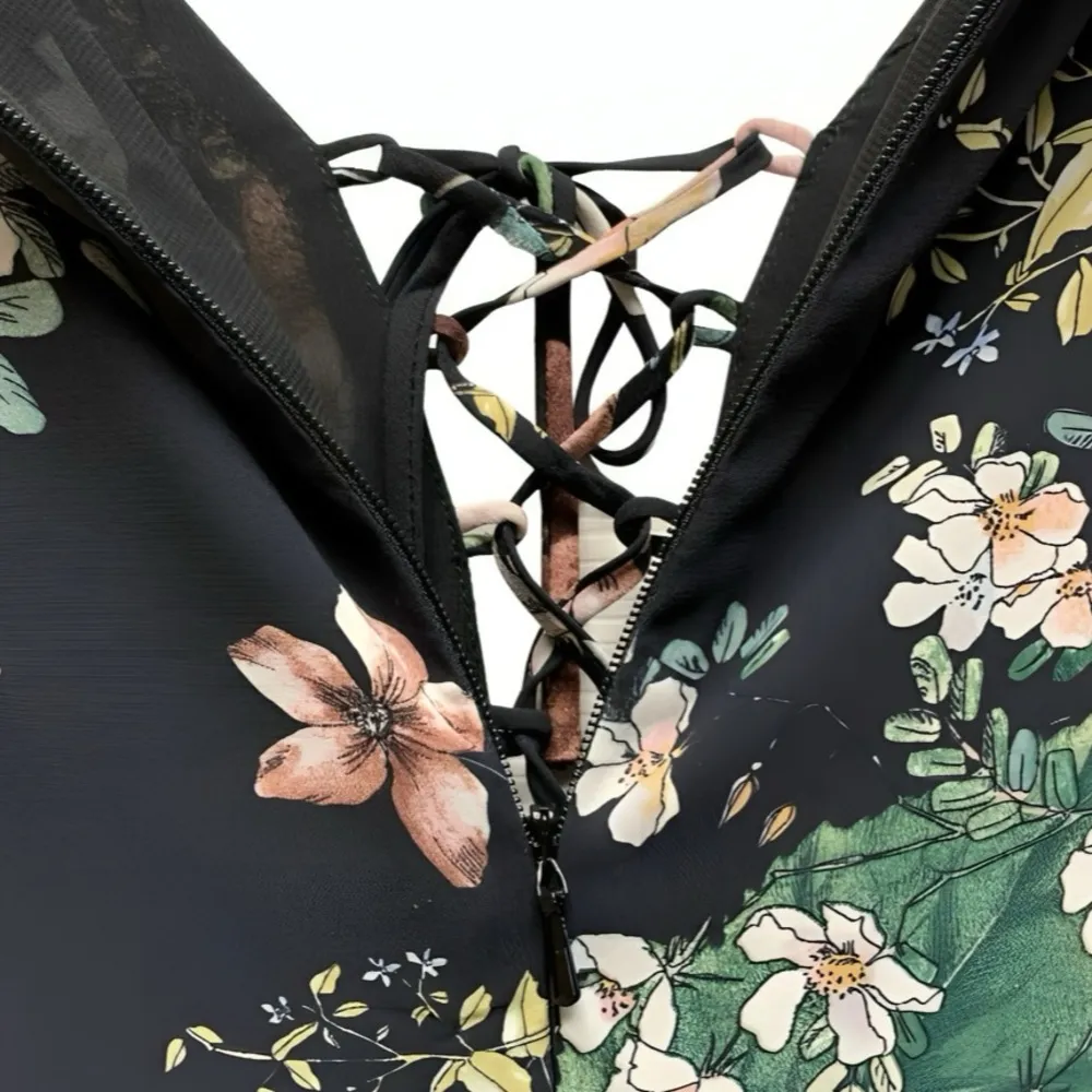 Bardot Amelia Ruffle Bell Sleeve Floral Romper with Pockets Size 6 Like New/NWOT - Image 7