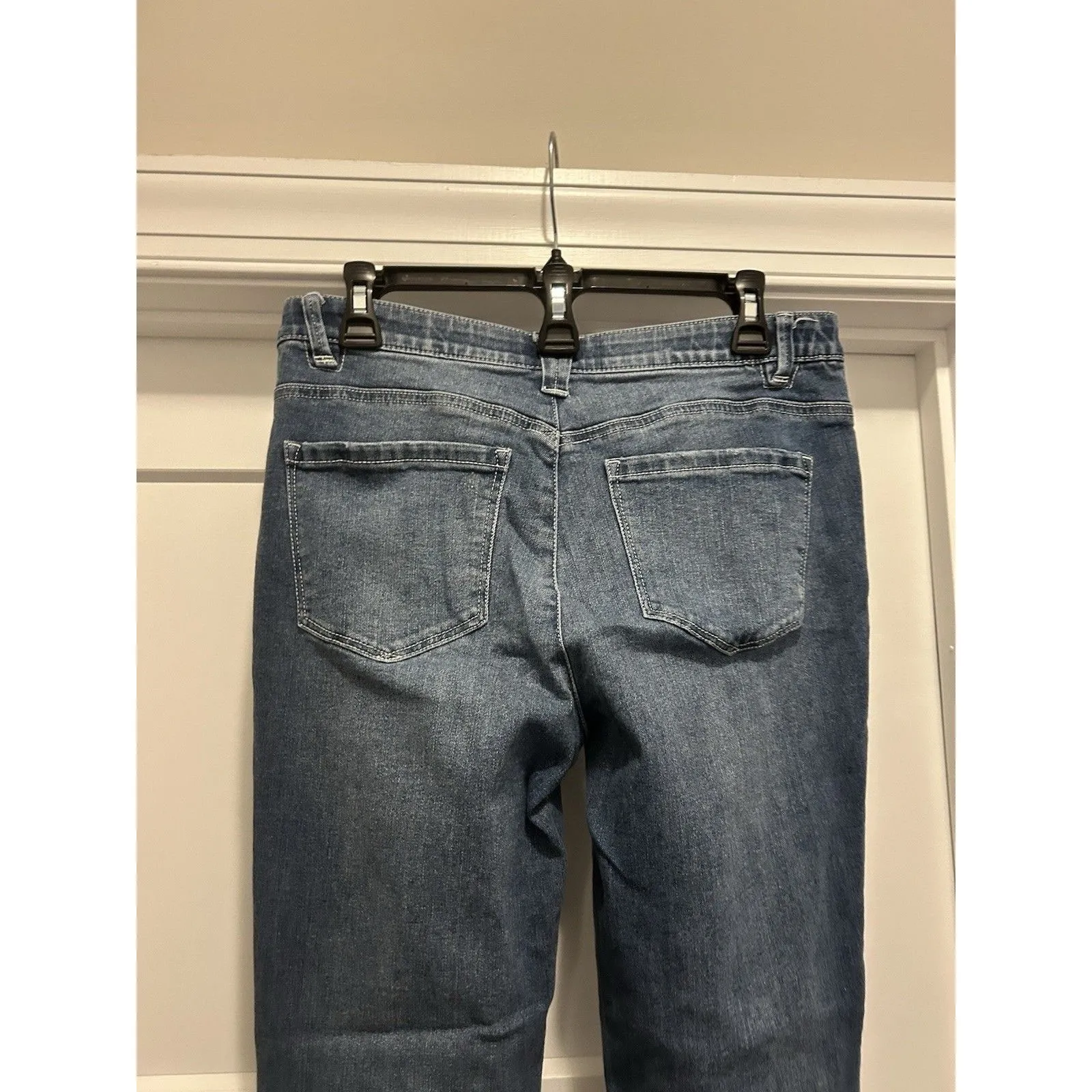 Democracy AB Technology Distressed Denim Blue Jeans Women's Size 8 Medium Wash - Image 8