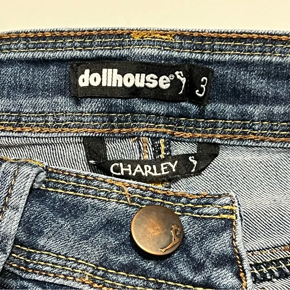Dollhouse Charley Jeans Medium Wash Distressed Skinny Jeans Size 3 - Image 10