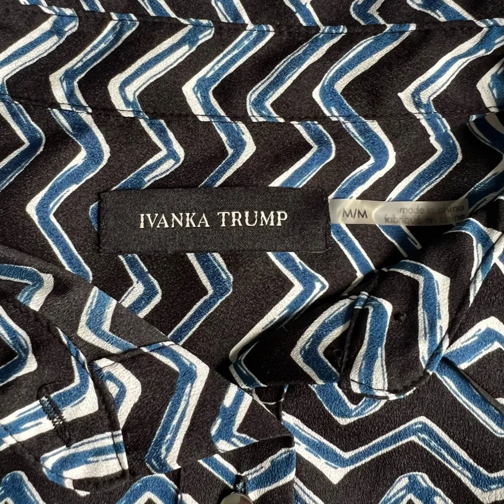 Ivanka Trump Women's Blouse Zigzag Long Sleeve Button Up Blue Black White Size M - Image 3