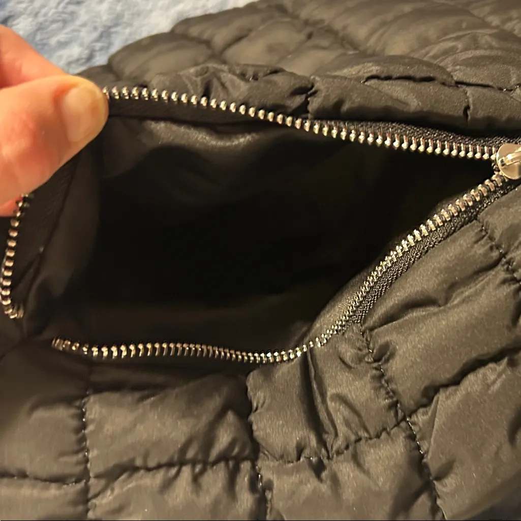 Quilted Black Shoulder Bag - Image 8