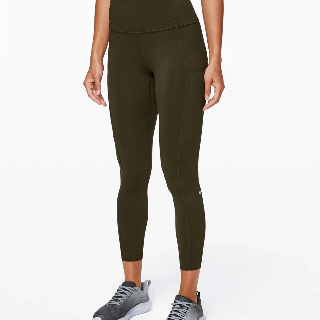 Lululemon Fast and Free Tight II 25" *Non-Reflective Nulux 6 like new - Image 3