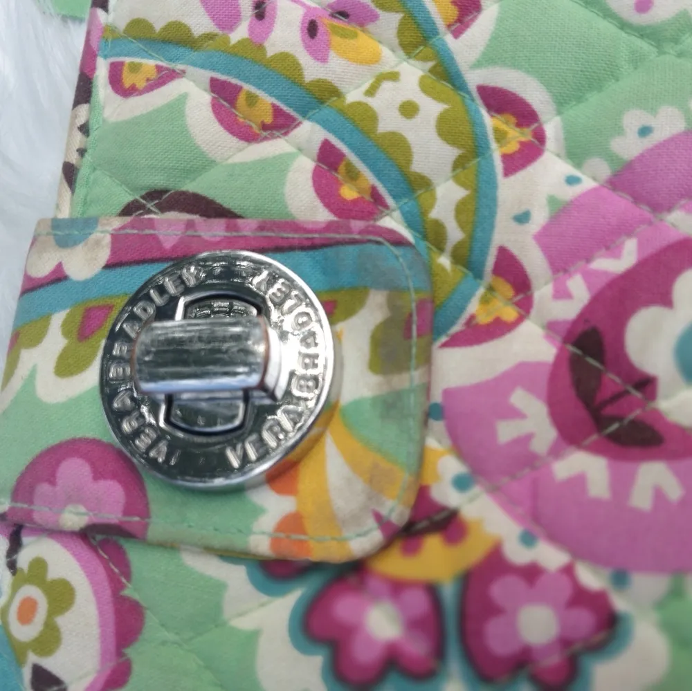 Vera Bradley Green Patterned Wallet & Glasses Case - Image 10