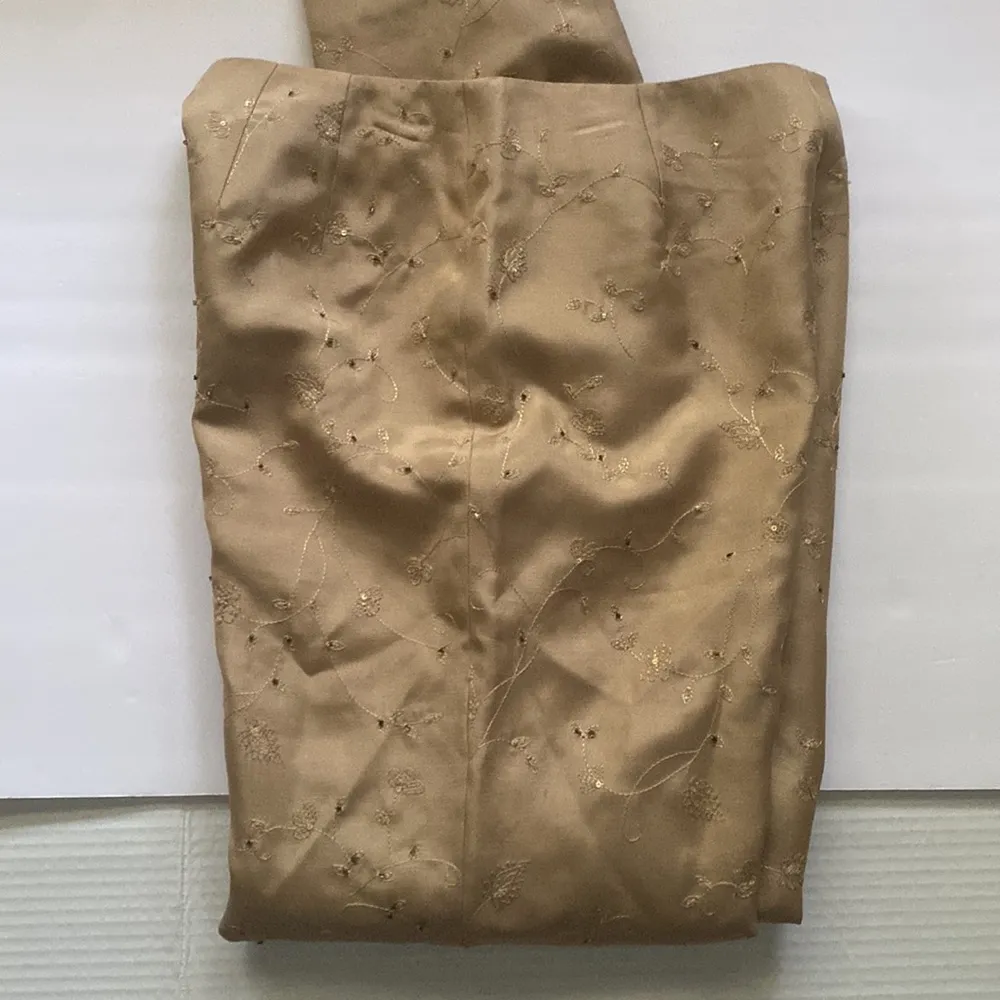 Vintage Dana Buchman women’s floral embroidered beaded silk wool pants, size 4 - Image 9