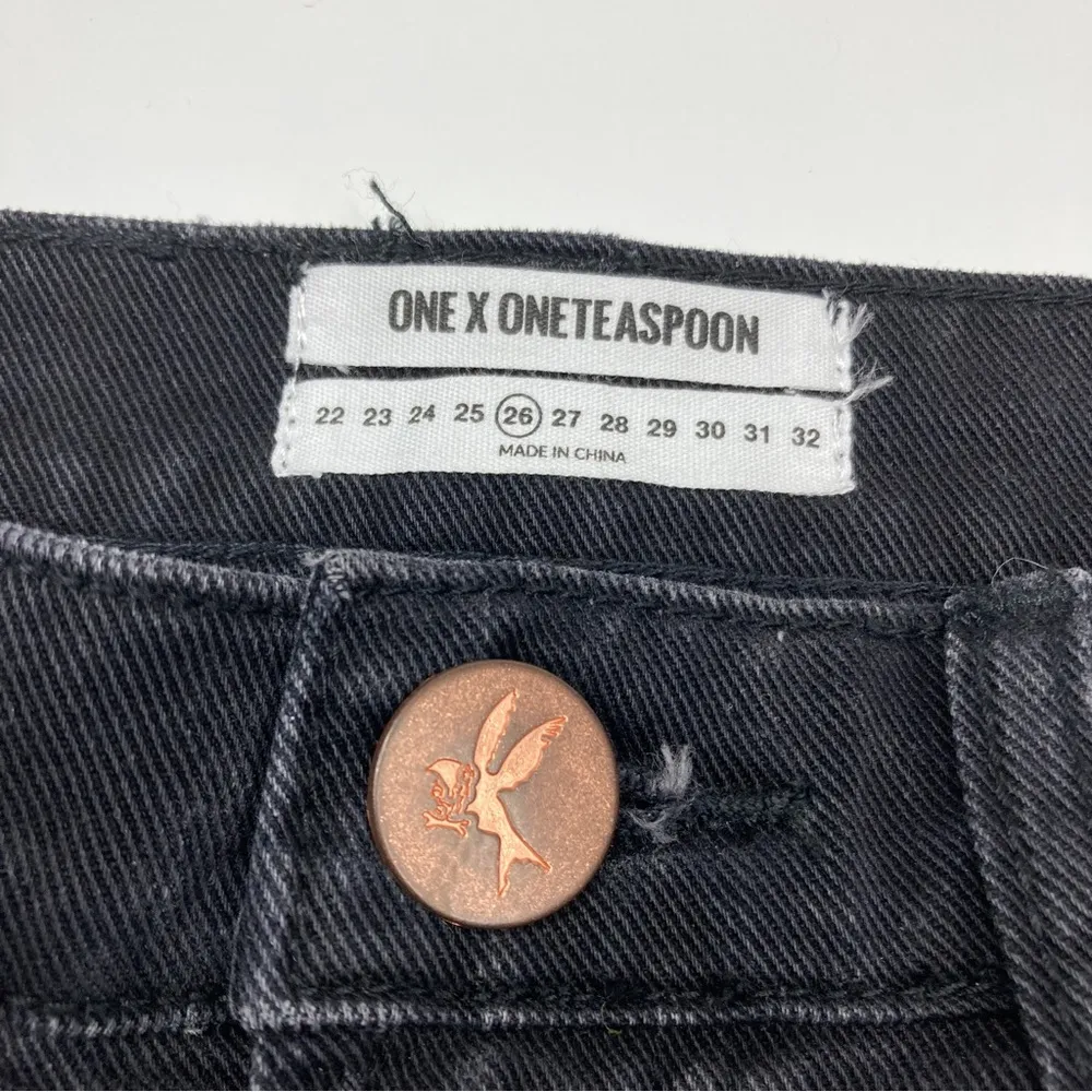 One x One Teaspoon | Black Mid Rise Relaxed Fit Denim Skirt Size 26 - Image 3