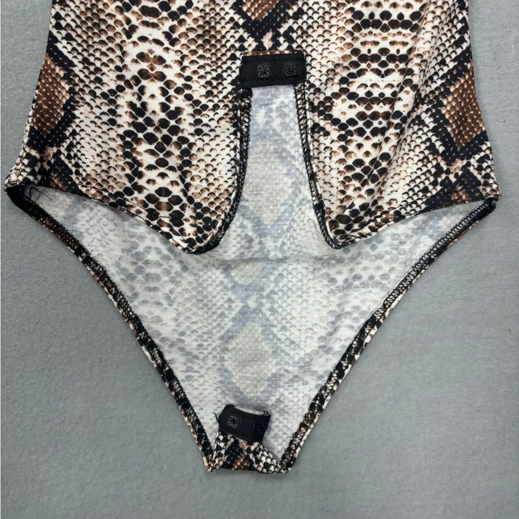 Nasty Gal Size 4 Snakeskin Bodysuit Brown Black White Off the Shoulder Sexy‎ - Image 6