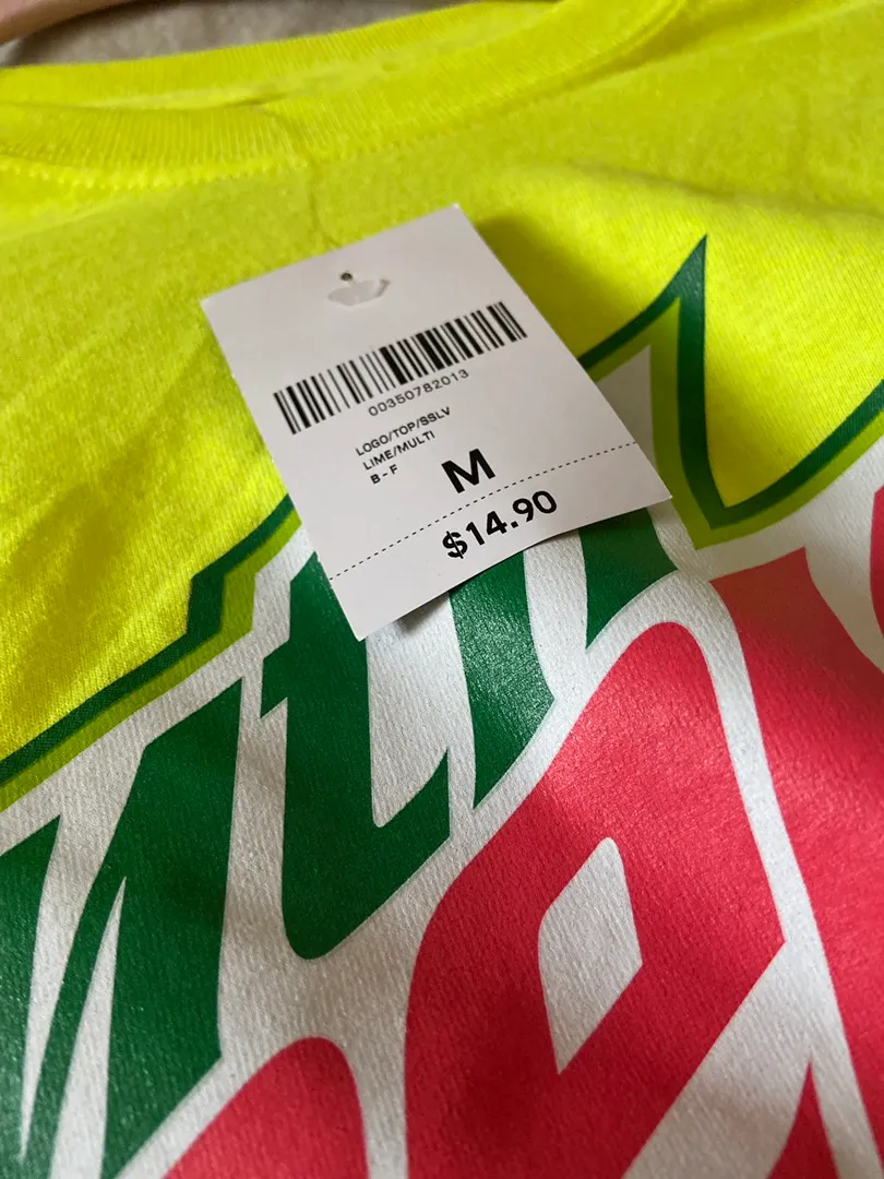 Forever 21 NWT  Mountain Dew Cropped Shirt - Image 4