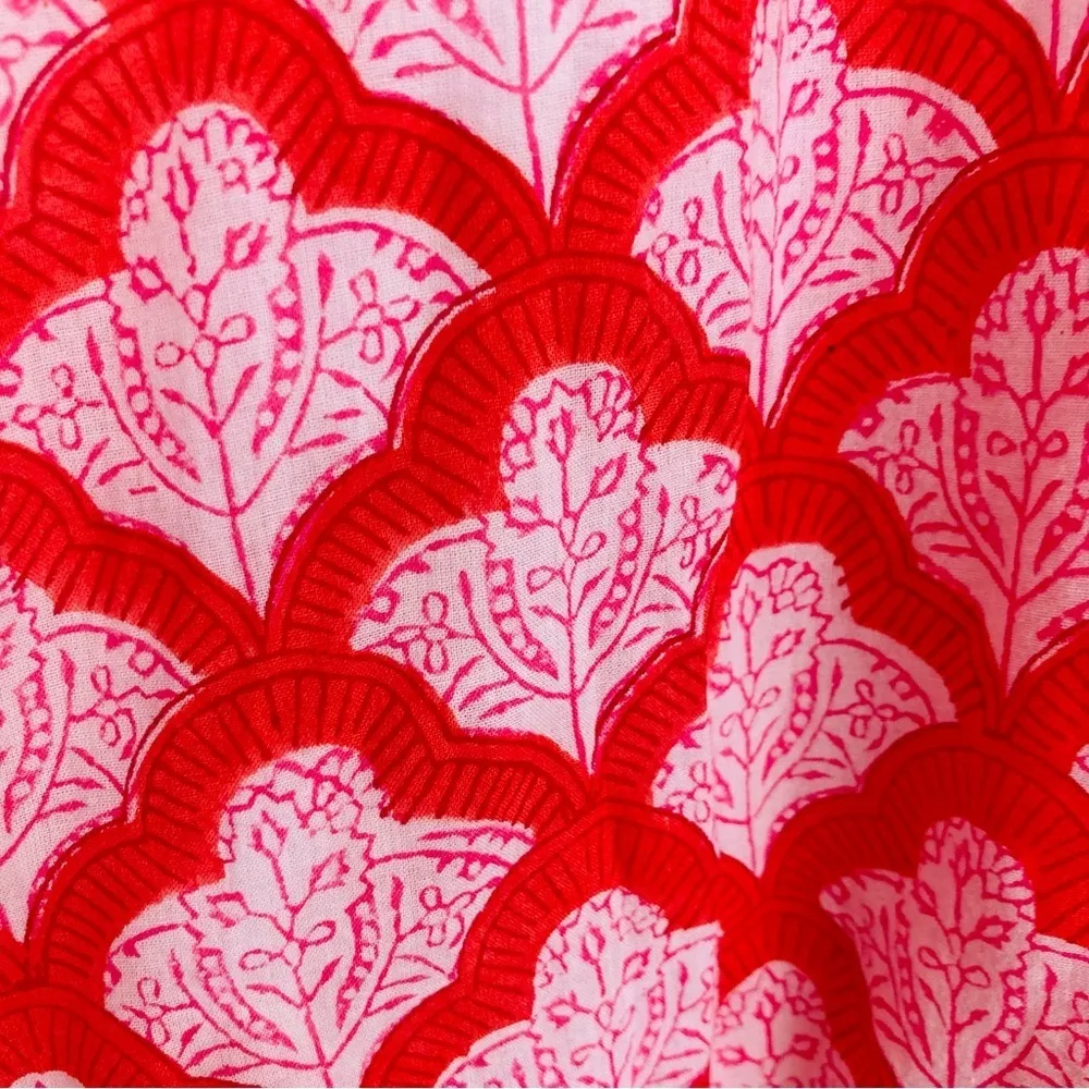 Roller Rabbit Jemina Kurta red and pink print 3/4 length sleeve tunic top. Small - Image 4