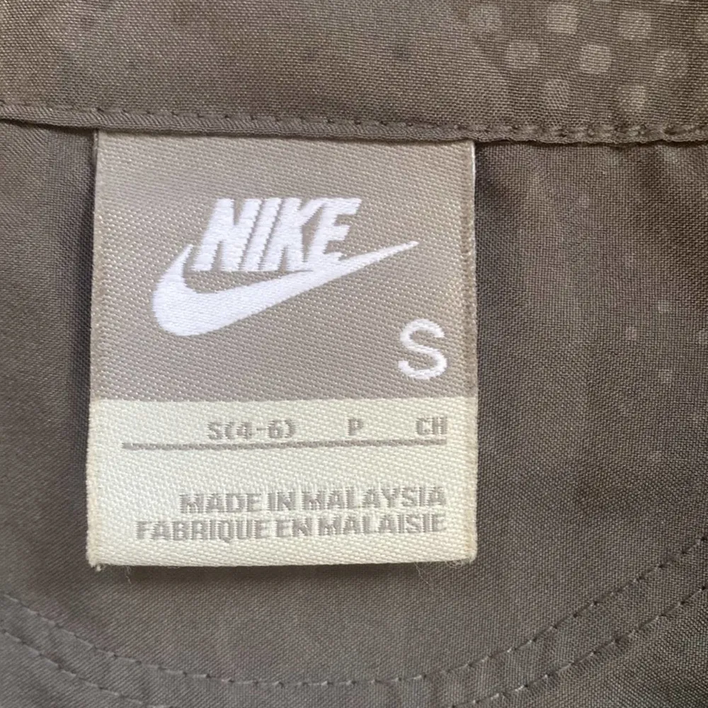 Vintage Y2k Nike Cowl/Funnel Neck Hooded Athletic Jacket Small. - Image 5