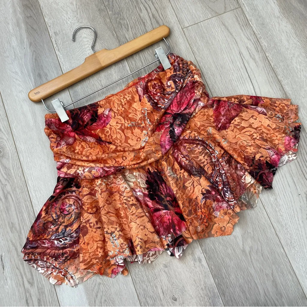 Lace Low-Rise Skirt ruffle hem abstract mini womes Orange (size 8) y2k festival - Image 4