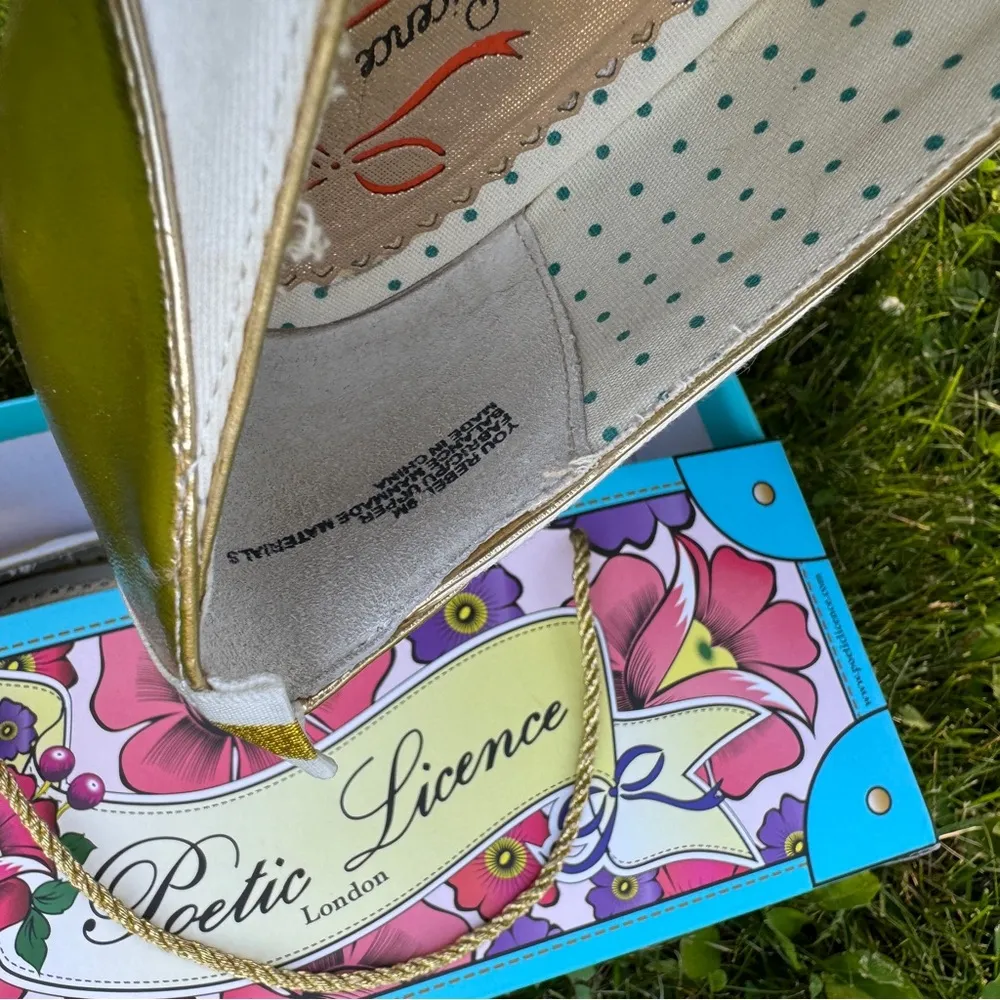 Poetic License ‘You Rebel’ With Box White Size 9 - Image 7