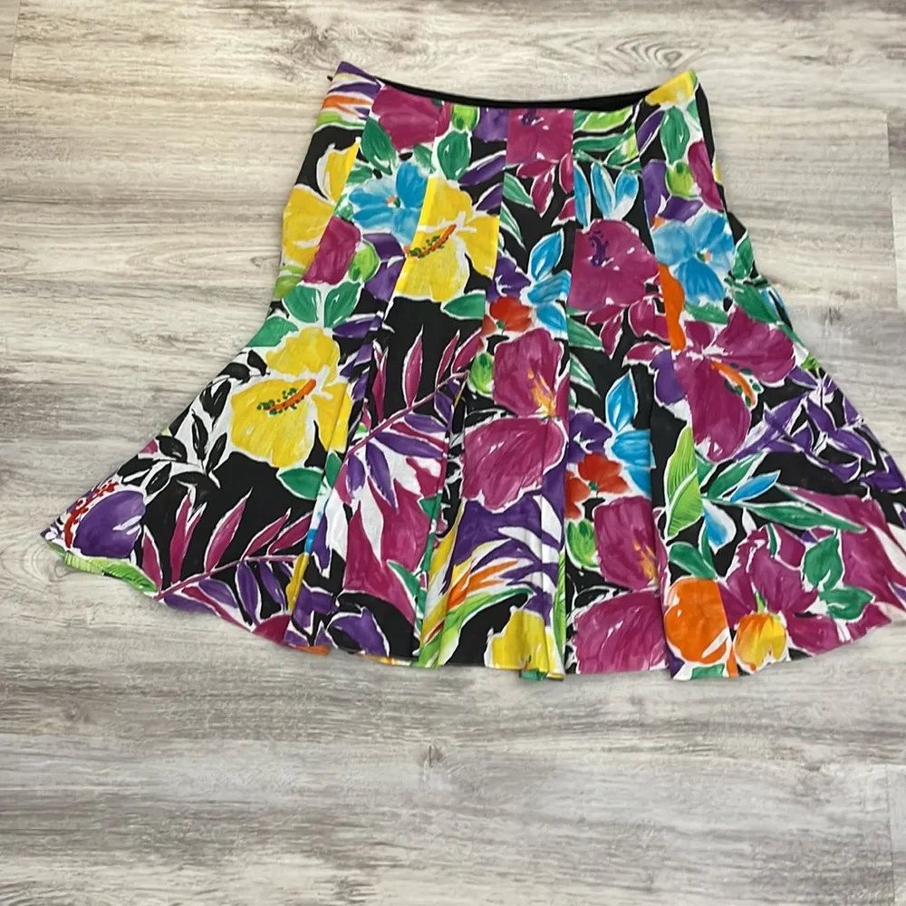 Lauren  Multi-Color Floral & Leaf Print Pleated Knee Length Skirt 4P - Image 5