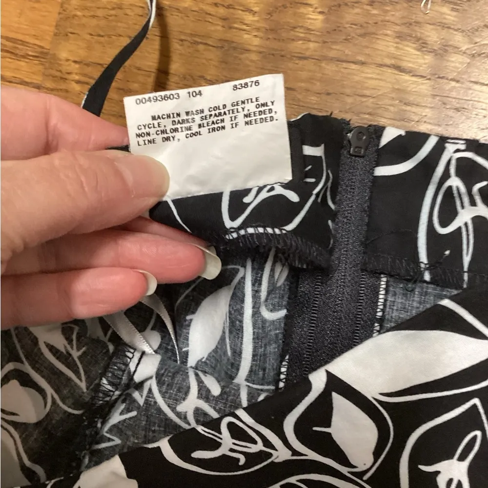 IN San Francisco. Spaghetti strap A-Line dress with crinoline hem line. Size 11 - Image 8