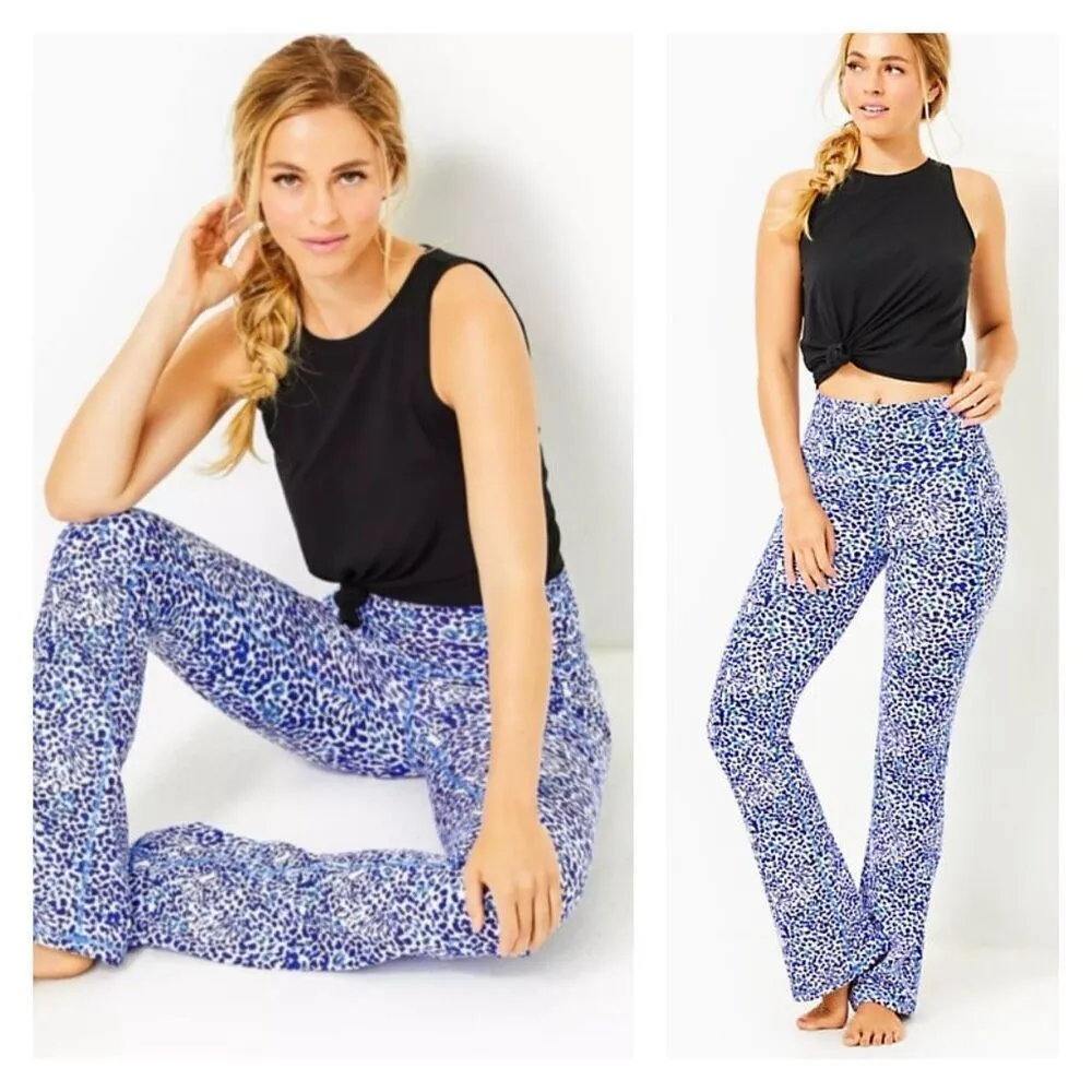 NWT Lilly Pulitzer UPF 50+ Luxletic Carpe Vita Flare Legging Blue Twisted Up XS - Image 2