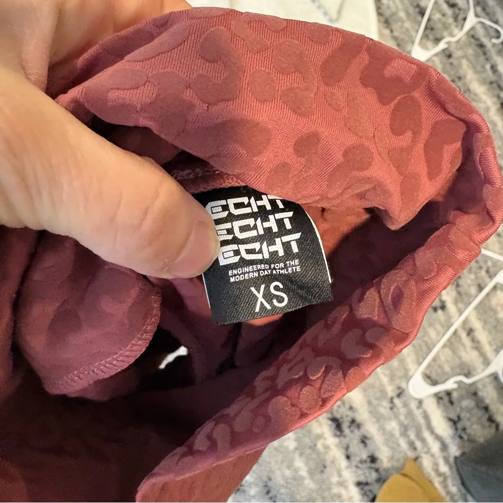 Echt Women’s Textured Animal Print Leggings Pink XS Mod Rise 27” - Image 6