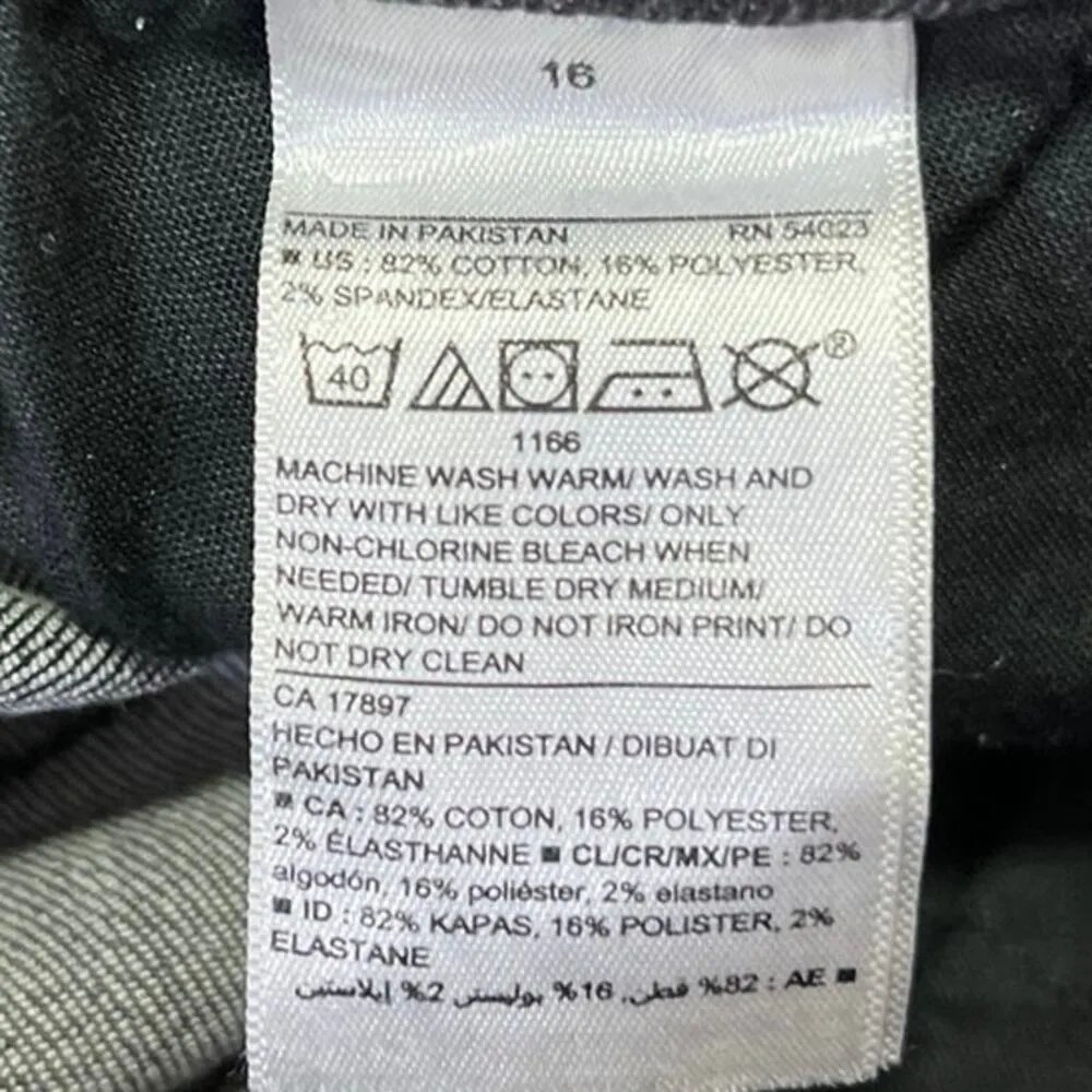 Old Navy Rockstar Plus Size 16 Super Skinny High Rise Black Stretch Denim Jeans - Image 4