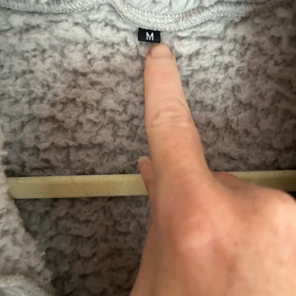 AQOTHES Womens Loose Casual Zipper Sherpa Fleece Pullover Sweatshirt sz medium - Image 4