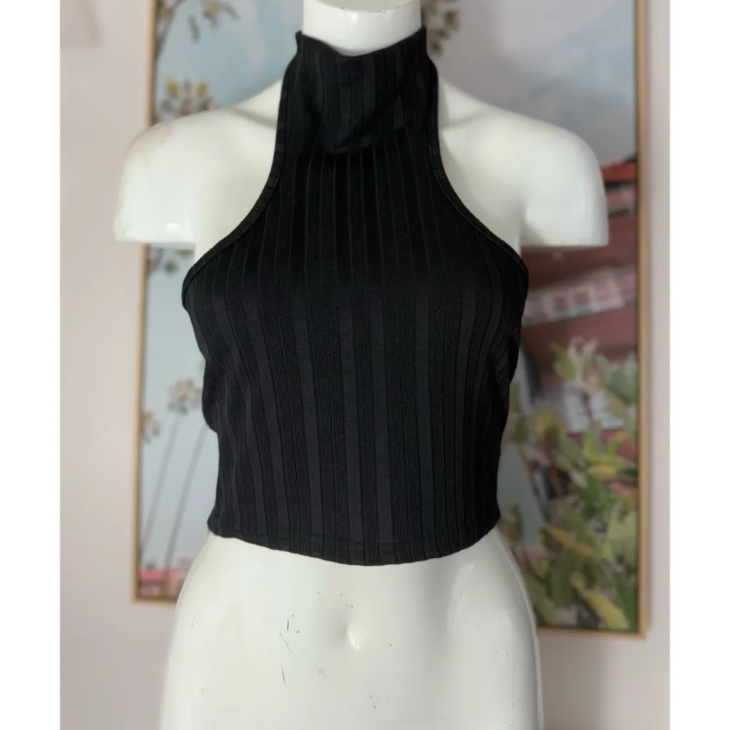 PrettyLittleThing Black Ribbed Knit High Neck Racer Halter Crop Top Sz 12 L - Image 4