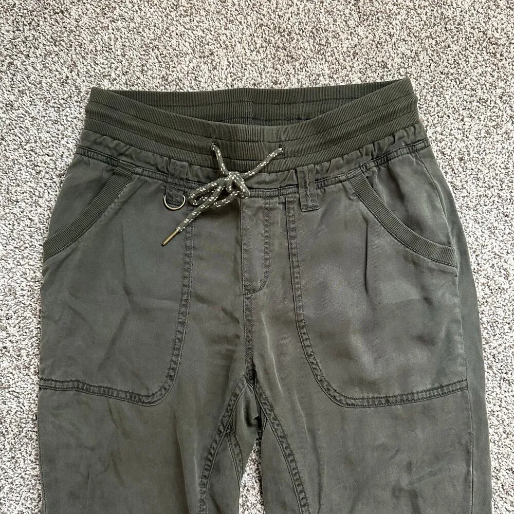 Pilcro Anthropologie army green cargo jogger pants size XS - Image 3