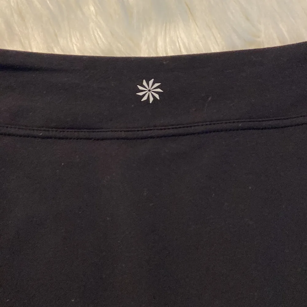 Athlete Skorts size A excellent condition 18” long with zipper pocket on the sid - Image 5