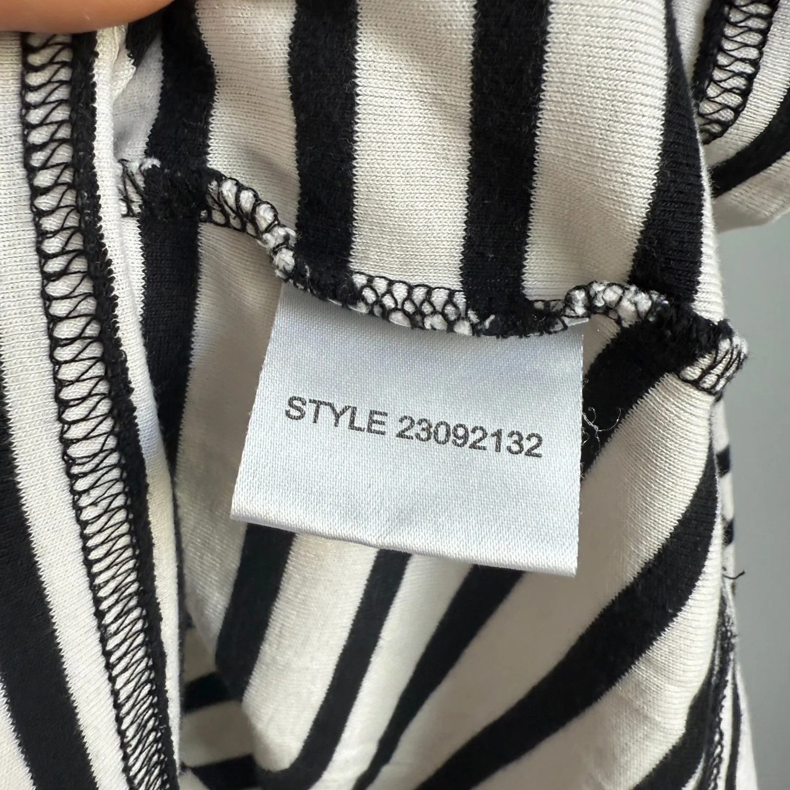 Tory‎ Burch sz L Top Striped Gold Button Detail Resort Sailor Nautical - Image 7