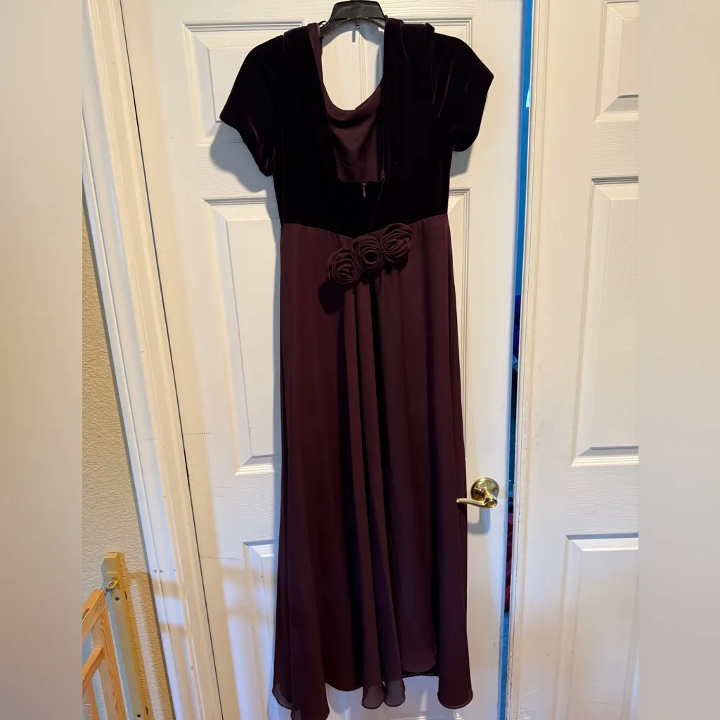 Rhapsody Velvet Maxi Dress in Rich Purple - Image 8